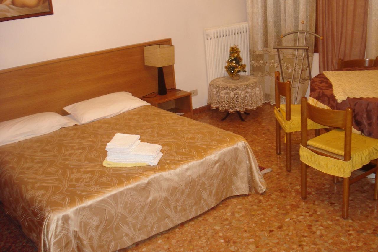 Santa Sofia Hotel Venetië Buitenkant foto